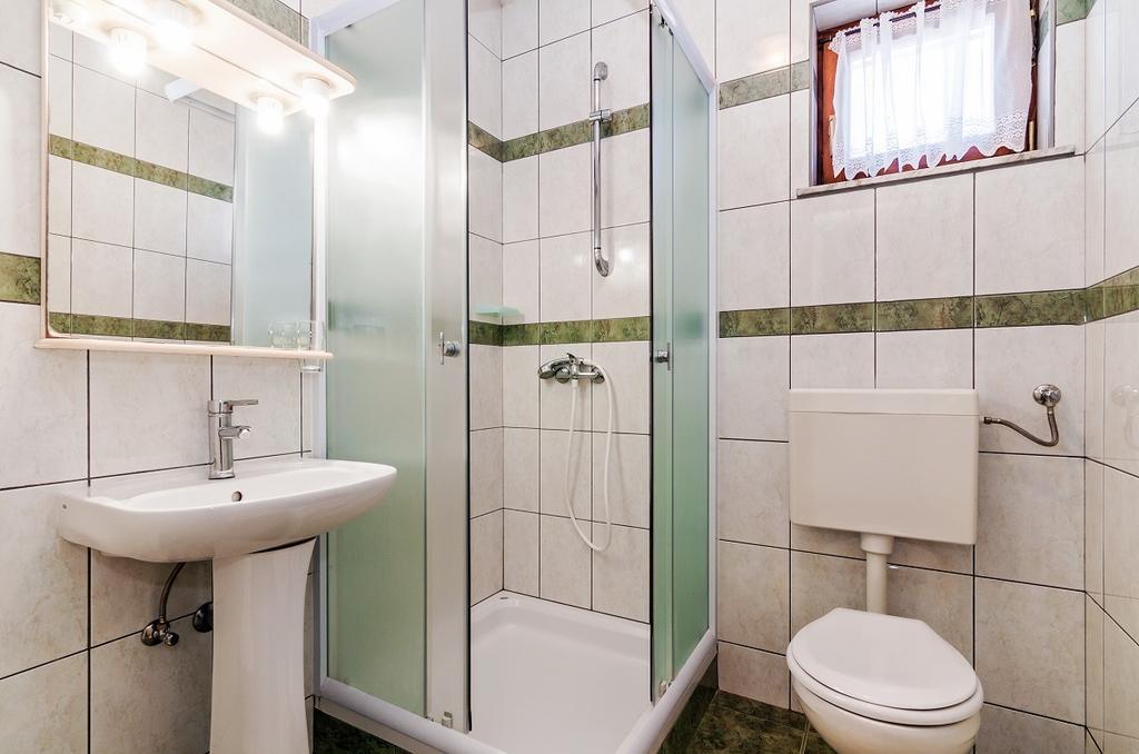 Villa Mare Apartments Вир Екстер'єр фото