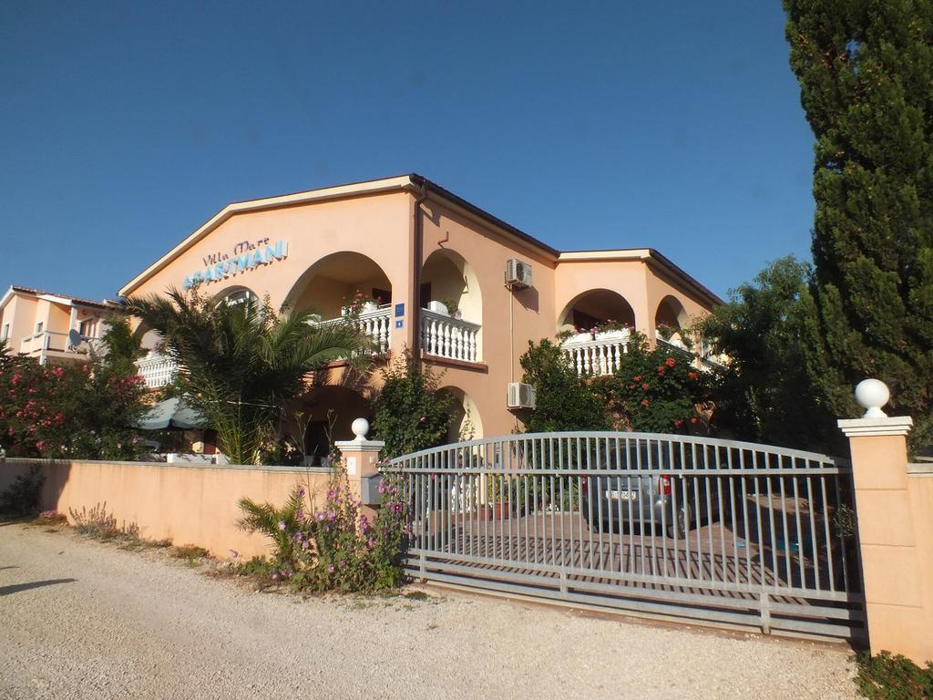 Villa Mare Apartments Вир Екстер'єр фото